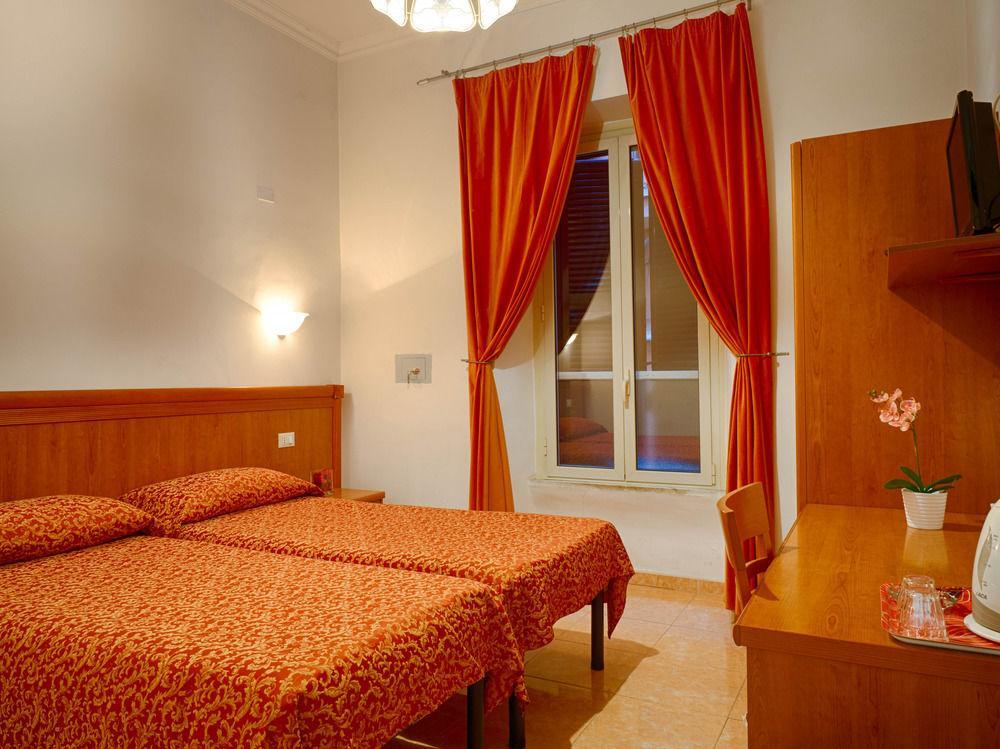 Sunny Guest House Рим Экстерьер фото