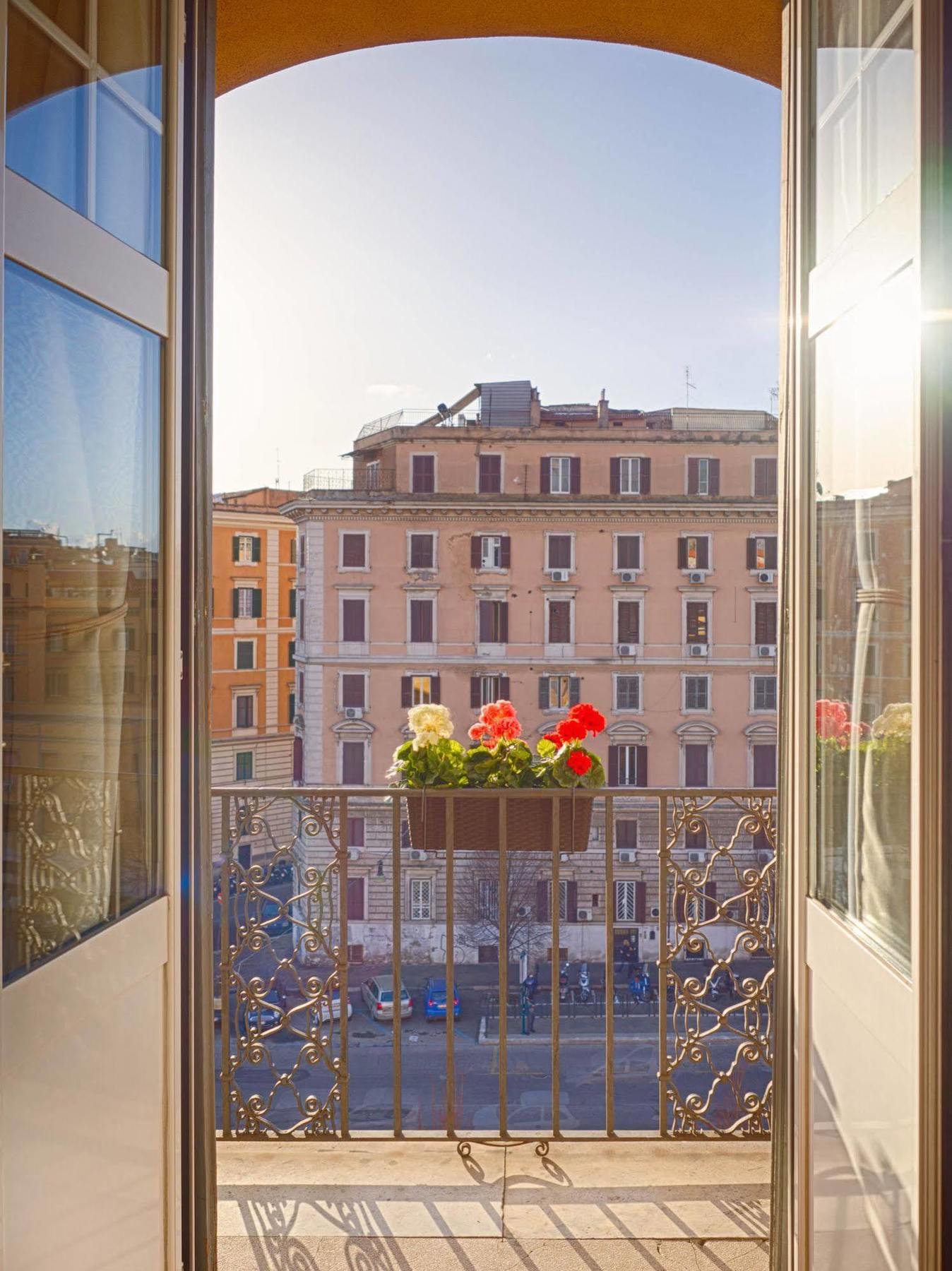 Sunny Guest House Рим Экстерьер фото