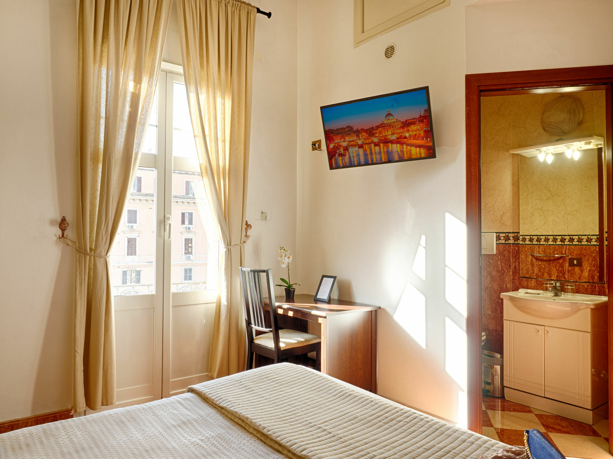 Sunny Guest House Рим Экстерьер фото